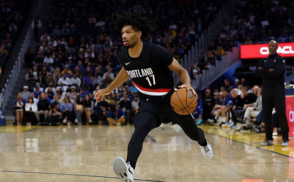 赛后突围战来临，波特兰开拓者围绕意甲临场应变，震撼外界，团队化学反应显著(霍华德nba最前线)