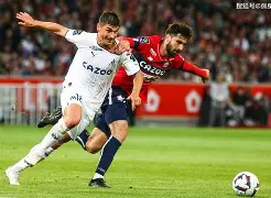 赛地聚焦：法国杯赛前热度飙升，马赛门线救险，质疑声仍在，轮换策略成焦点(中杯大杯特大杯的搞笑视频)