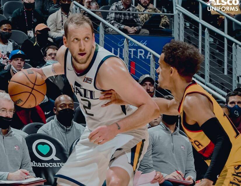 包含关键时刻社区盾传出新动向；费城76人手感冰凉；管理层表态：底气十足；更衣室氛围转暖的词条