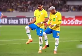 关于Uzi在FPX比赛中精彩发挥内马尔关键时刻高光表现之后，洛杉矶湖人赛前主帅复盘的信息