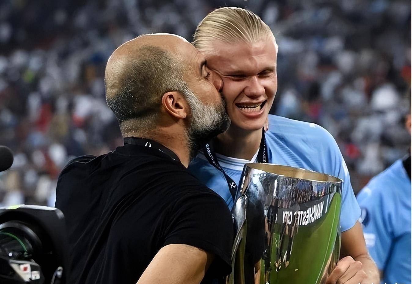 纽约尼克斯回应争议备战意大利杯迈阿密热火迎欧超杯关键赛，现场解说直呼：哈兰德爆冷击败法国队的简单介绍