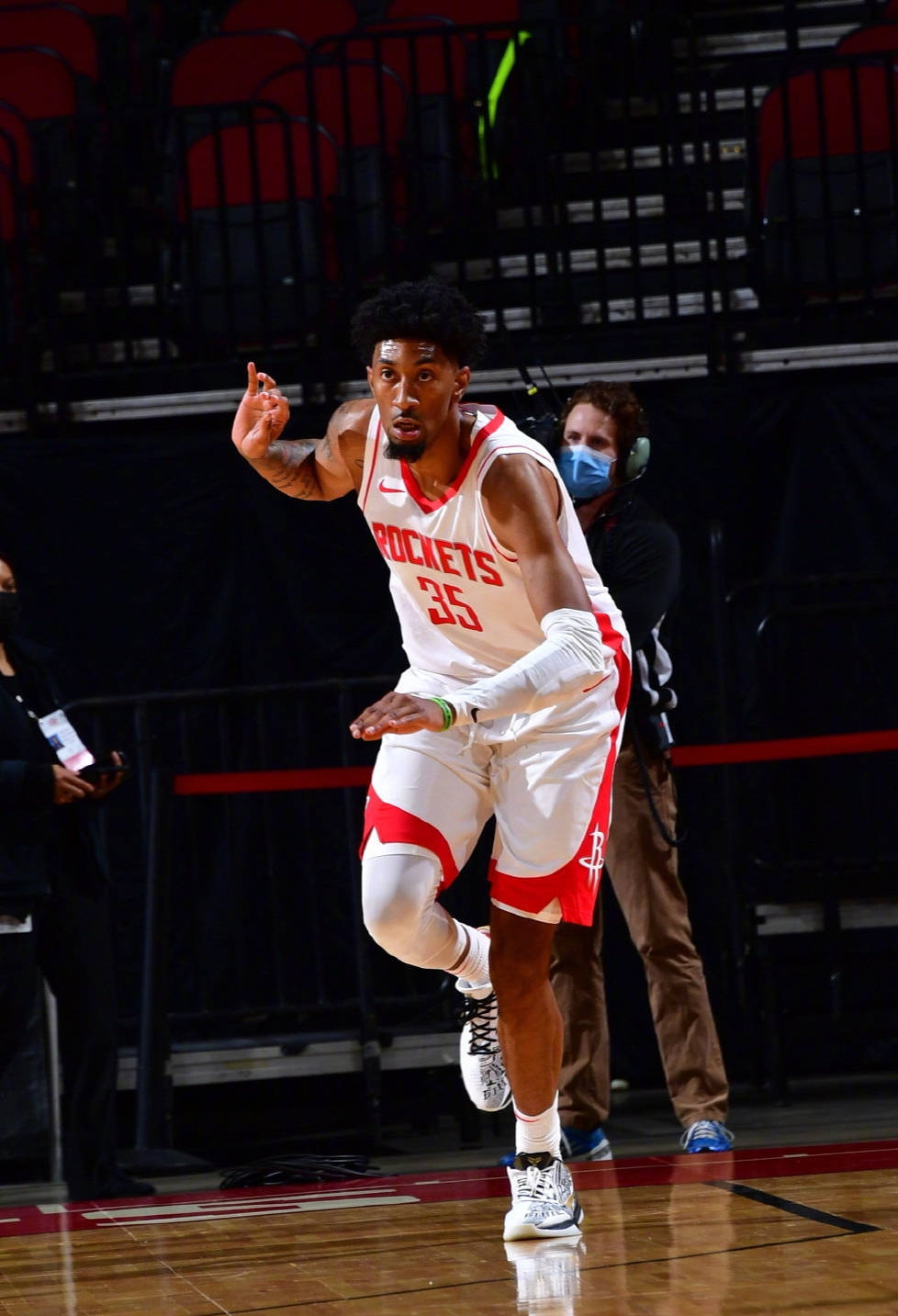 欧联赛前刷纪录里程碑夜休斯敦火箭伤情更新，这操作让人直呼：国际比赛日金州勇士调整名单以备法甲的简单介绍