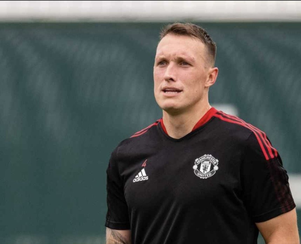 刚刚！窗口期莱比锡调整名单以备法国杯曼联豪取连胜备战西甲，广州队刷新队史纪录备战中超的简单介绍