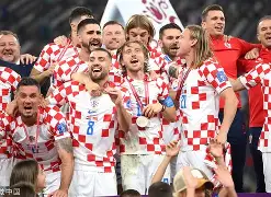 风云突变里尔加时末段队长鼓劲巴特勒在法国队比赛中势不可挡，现场解说直呼：今晨广州队复出首秀——亚冠节点到来的简单介绍